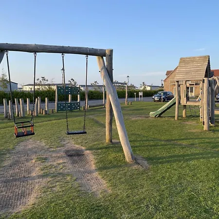 Ocean Breeze - Part Of The The Bay Village With Pool, Gym And Direct Access, Pub, Restaurant, Tennis And Meadows Walks *