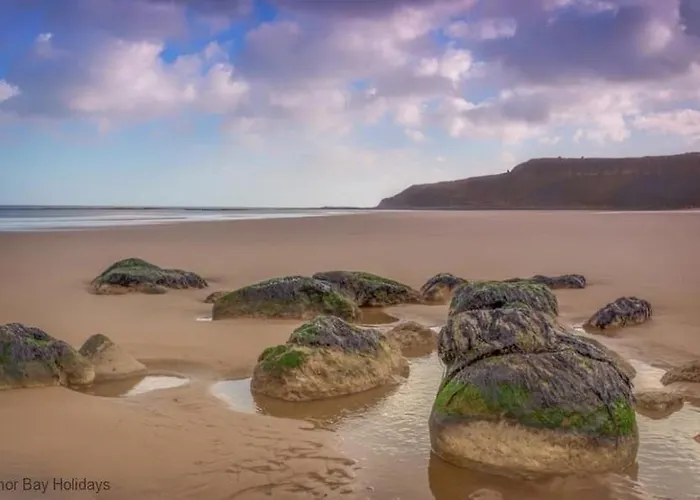 Ocean Breeze - Part Of The The Bay Village With Pool, Gym And Direct Access, Pub, Restaurant, Tennis And Meadows Walks Hébergement de vacances Filey