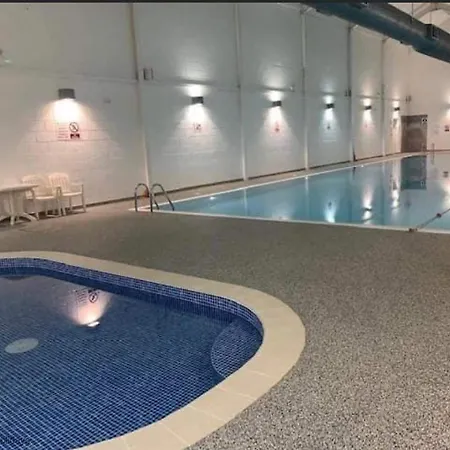 Ocean Breeze - Part Of The The Bay Village With Pool, Gym And Direct Access, Pub, Restaurant, Tennis And Meadows Walks Filey