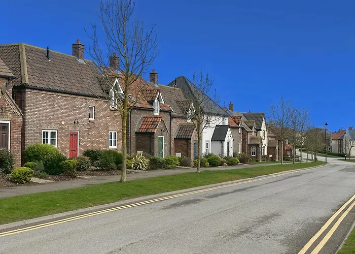 Ocean Breeze - Part Of The The Bay Village With Pool, Gym And Direct Access, Pub, Restaurant, Tennis And Meadows Walks Filey