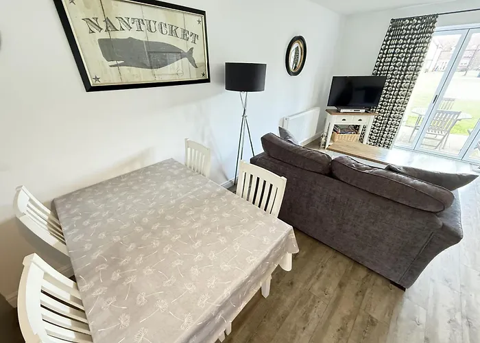 Ocean Breeze - Part Of The The Bay Village With Pool, Gym And Direct Access, Pub, Restaurant, Tennis And Meadows Walks Ferienhaus